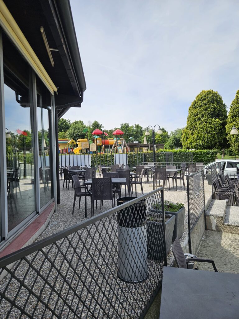 Area esterna Snackbar 2